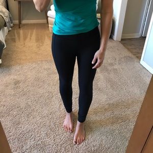 Lululemon In Movement Crop 23”